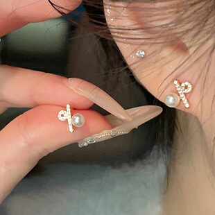 小巧精致百分比符号珍珠耳钉女小众设计感轻奢优雅个性耳环耳饰
