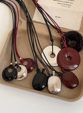 小众ins平安扣水瓶黑皮绳长款项链女简约个性时尚百搭颈链毛衣链