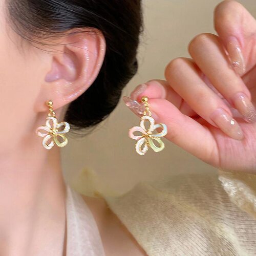 度假风多巴胺彩色花朵耳钉女小清新气质耳坠耳环圆脸适合的耳饰品