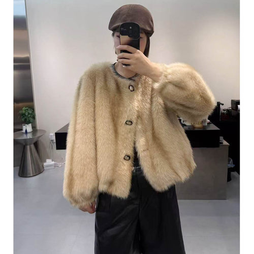 水貂绒皮毛一体外套女圆领小香风