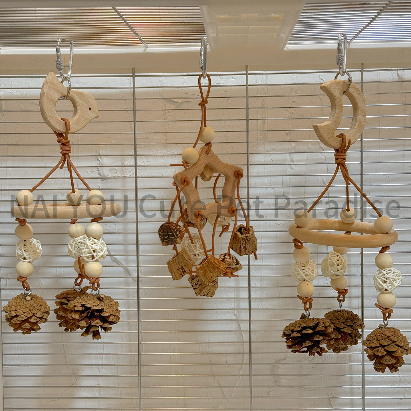 原木鹦鹉玩具天然果实藤球松果木珠啃咬睡觉秋千磨嘴鸟笼造景