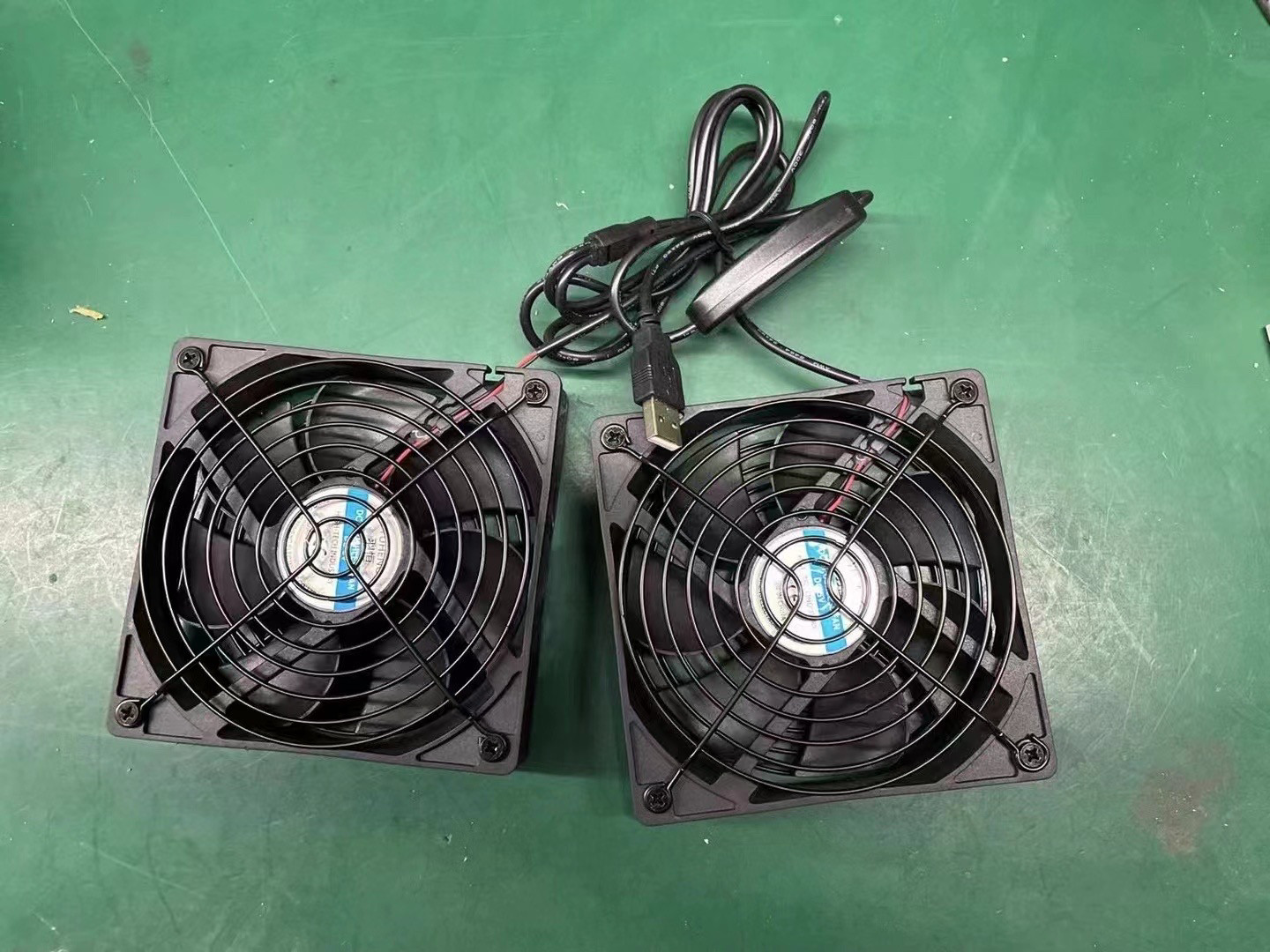 12CM USB路由器电视/宽带外置静音散热架 5V机箱散热风扇可调速图片