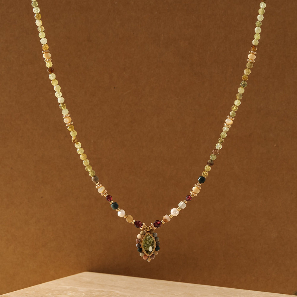 lishan复古沙弗莱彩宝项链女小众设计天然淡水珍珠钛钢锁骨链感