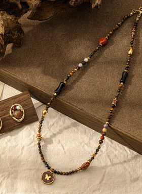 红迹蝴蝶 2026新款轻奢虎眼石项链女锁骨链感设计美拉德颈链