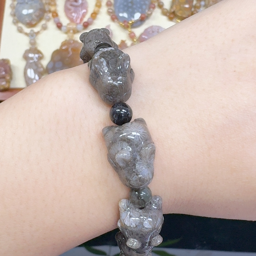 水墨瓷片蕾丝花细闪兔兔手串 640漏400,珠宝/钻石/翡翠,手饰,淘宝优惠券,粉丝福利购,淘宝优惠卷