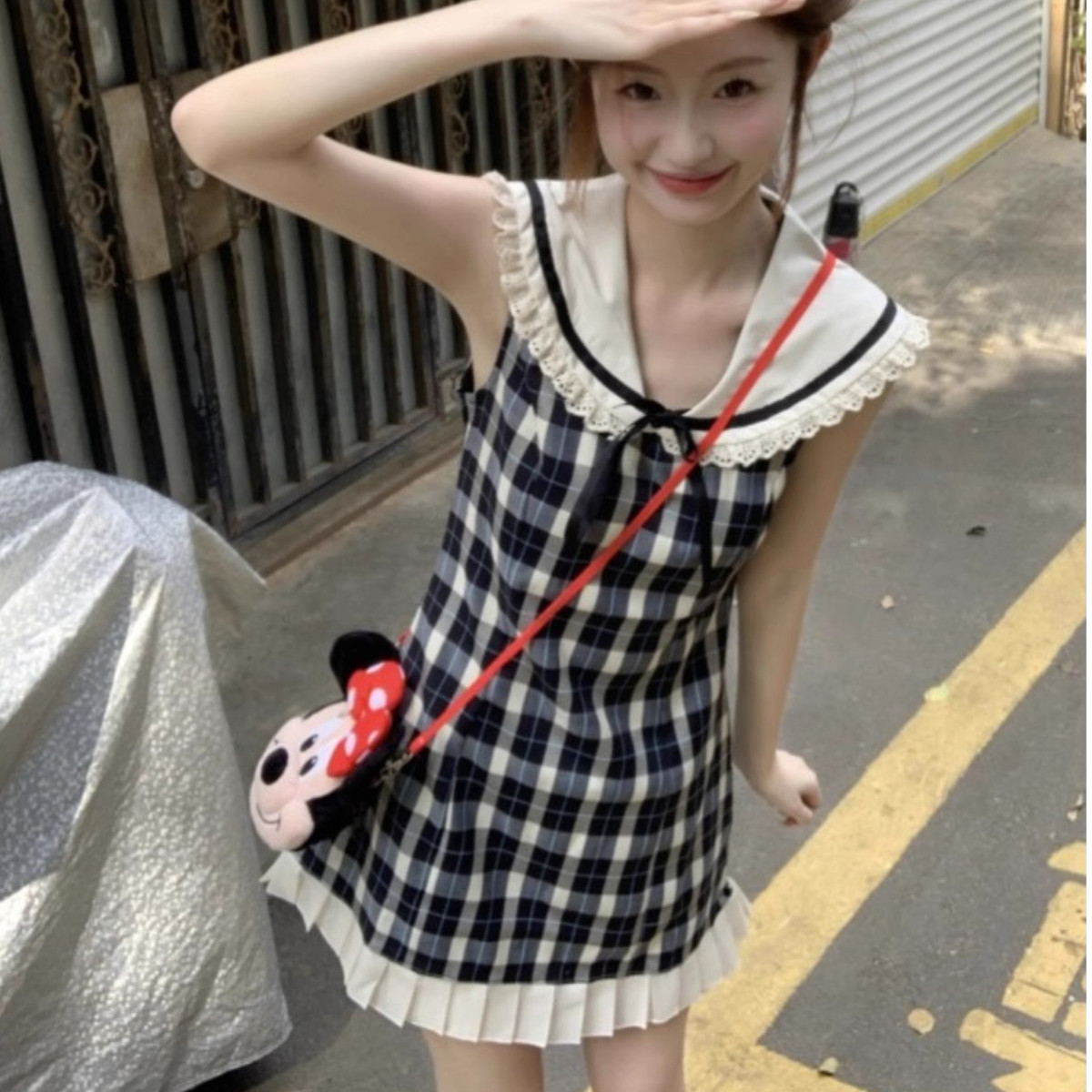 黑白格纹无袖背心连衣裙女夏季复古学生小个子收腰显瘦花边A字裙
