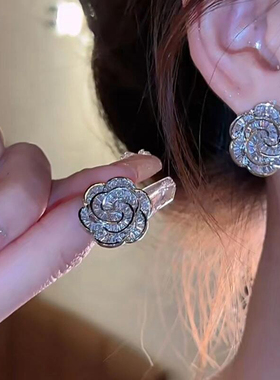 《山茶花》满钻重工山茶花耳钉女925银针爆闪立体花朵耳环耳饰品