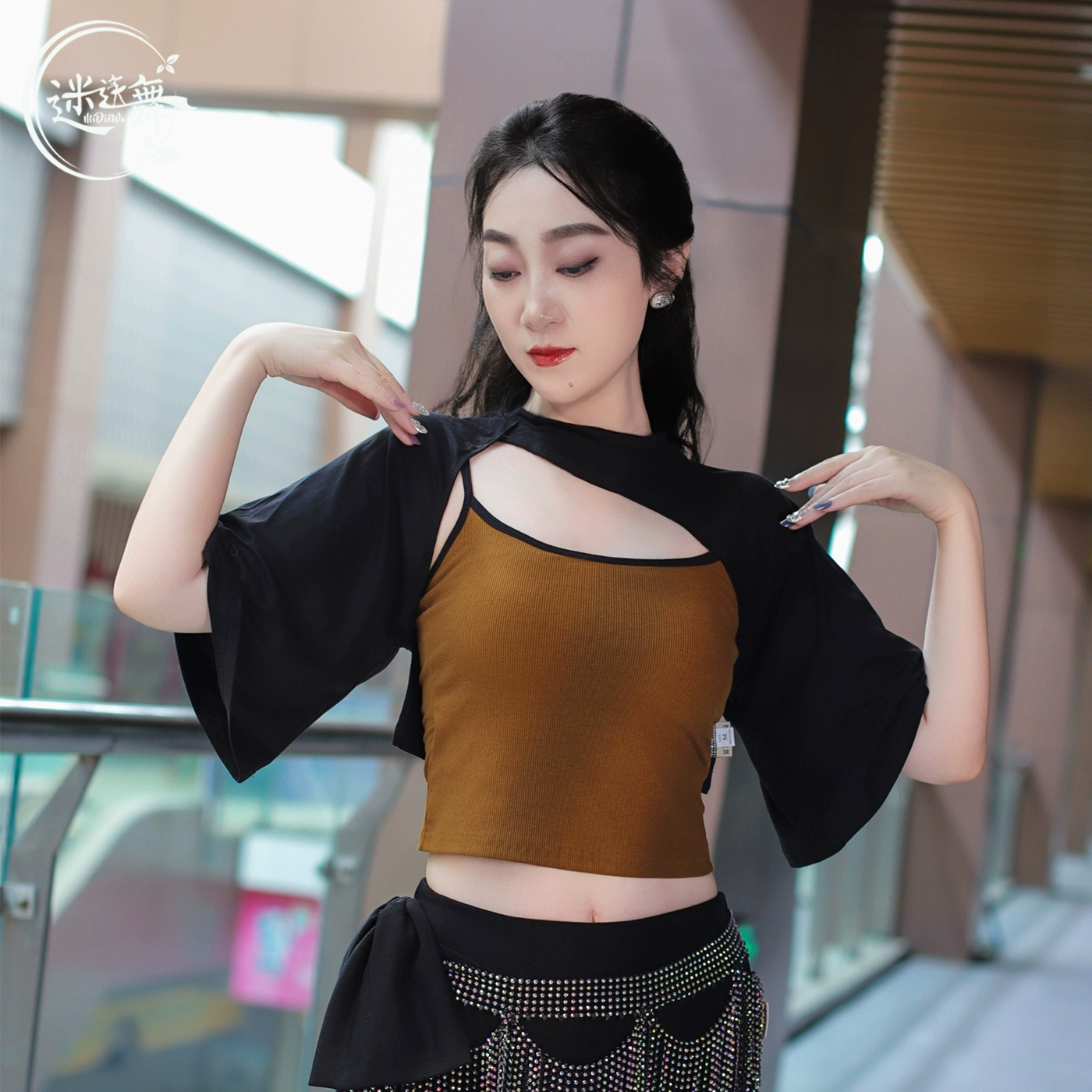 迷迭舞肚皮舞小坎肩上衣2025新款网纱肩袖练功服百搭性感外搭