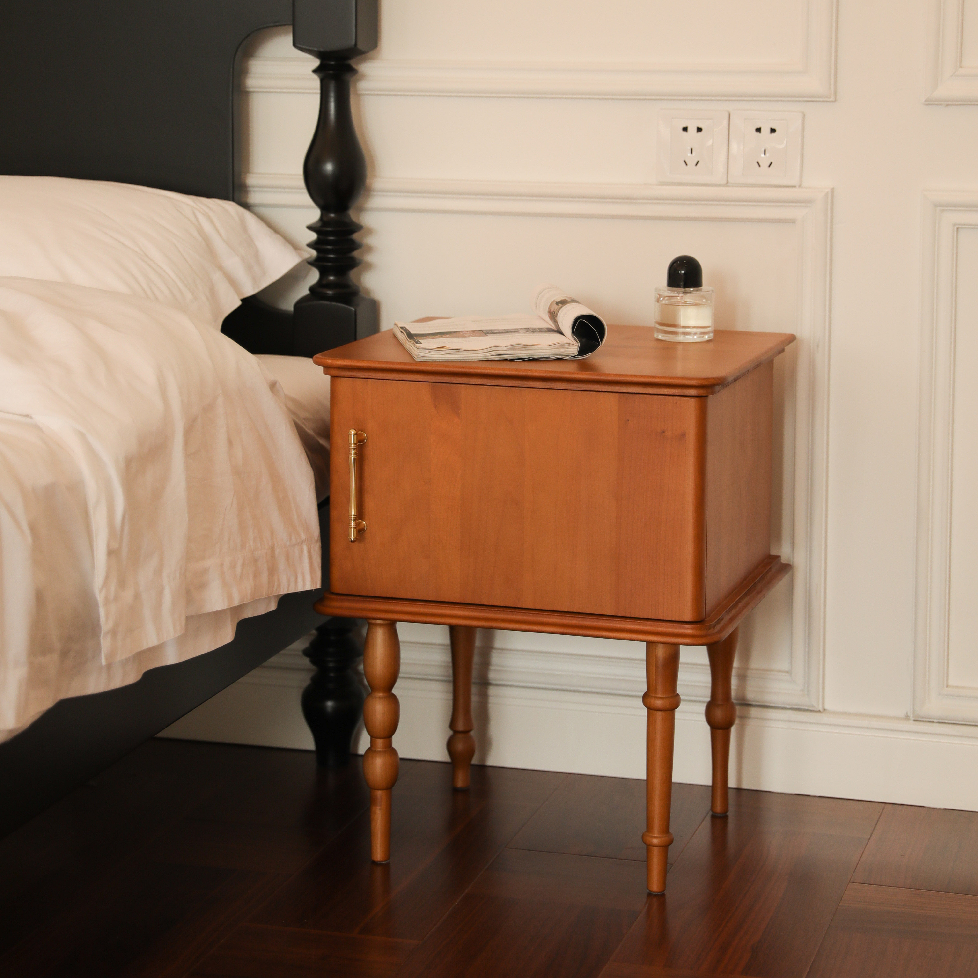 集木室物所/实木床头柜床边置物架中古高级感轻奢收纳卧室储物柜