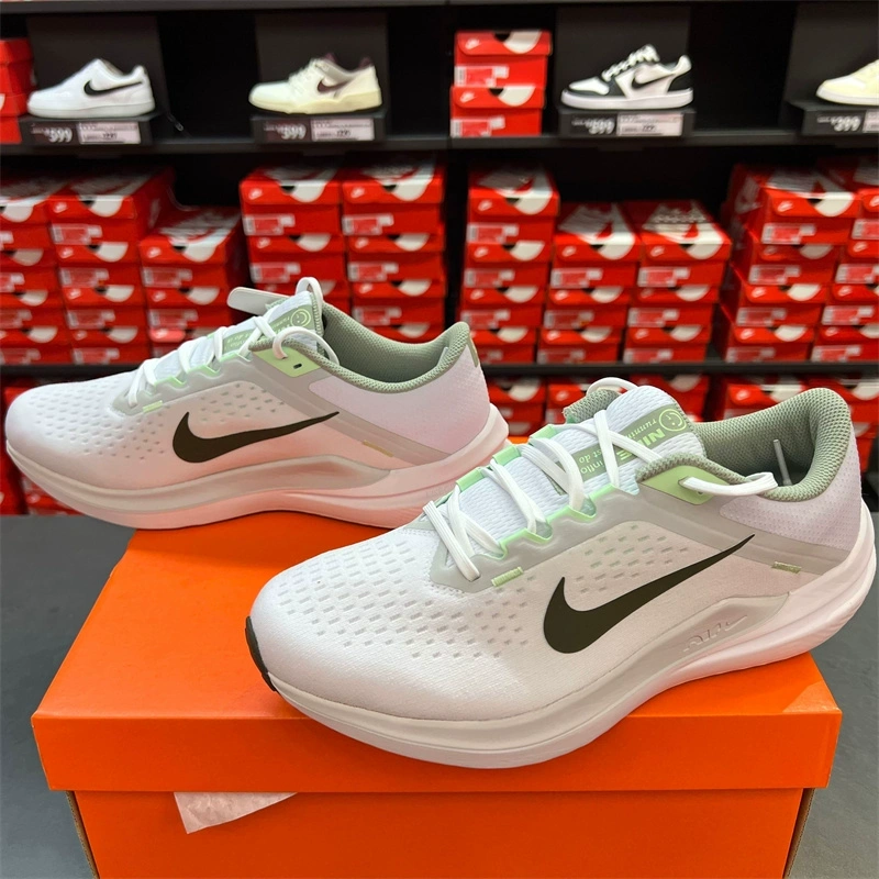 Nike耐克 Air Winflo 10 白绿色透气休闲跑步鞋 男款 IM3373-131