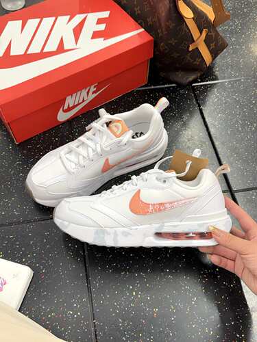 耐克AIR MAX DAWN SE GS女子气垫缓震运动跑步鞋DM0960-100