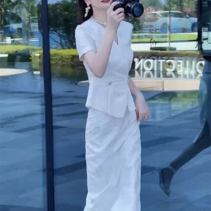 网红新款时尚套装裙女2025年夏季气质V领提花职业短袖+显瘦包臀裙