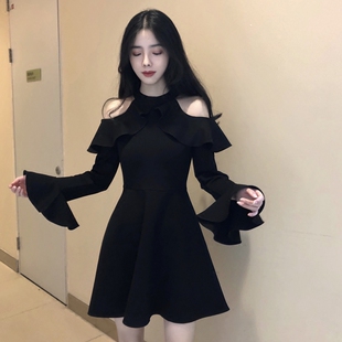 大码胖MM黑色露肩显瘦高腰连衣裙荷叶领袖短裙女性感气质小黑裙