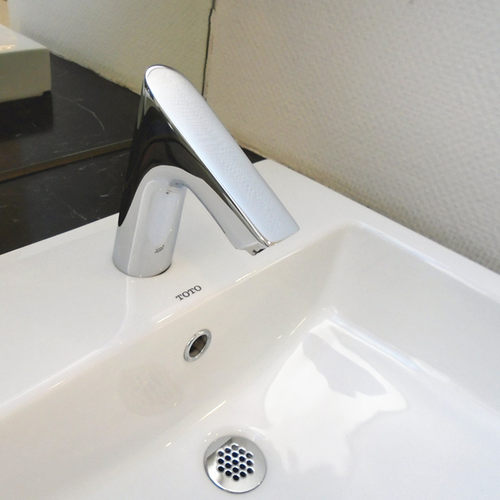 TOTO感应龙头DLE117AN