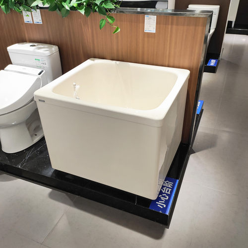 TOTO小户型浴缸P10L/P124R/P164L