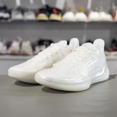 李宁正品男子舒适回弹篮球鞋