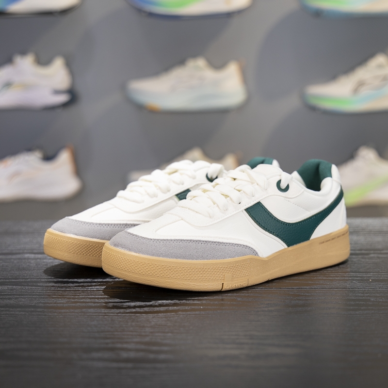 李宁正品2025秋季征荣92S男子低帮轻便柔软简约休闲板鞋AEPV081-3