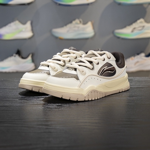 李宁正品2025冬季布欧男子耐磨轻便时尚厚底休闲板鞋AGCV463-1