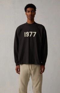 FOG Fear Of God Essentials1977数字印花圆领长袖T恤潮植绒浮雕