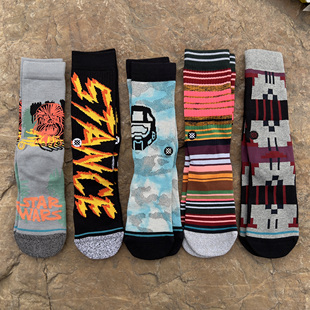 联名款 海外版 个性 滑板潮流运动袜 毛圈吸汗精梳棉袜 st散货中筒袜