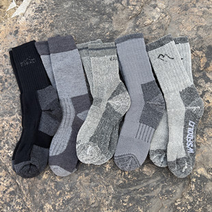 M码加厚美利奴羊毛抗寒袜子 户外登山徒步保暖吸汗防臭 东北旅游