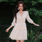 Maison 收腰连衣裙裙 白蕾丝V领灯笼袖 Wester2025夏季 新款