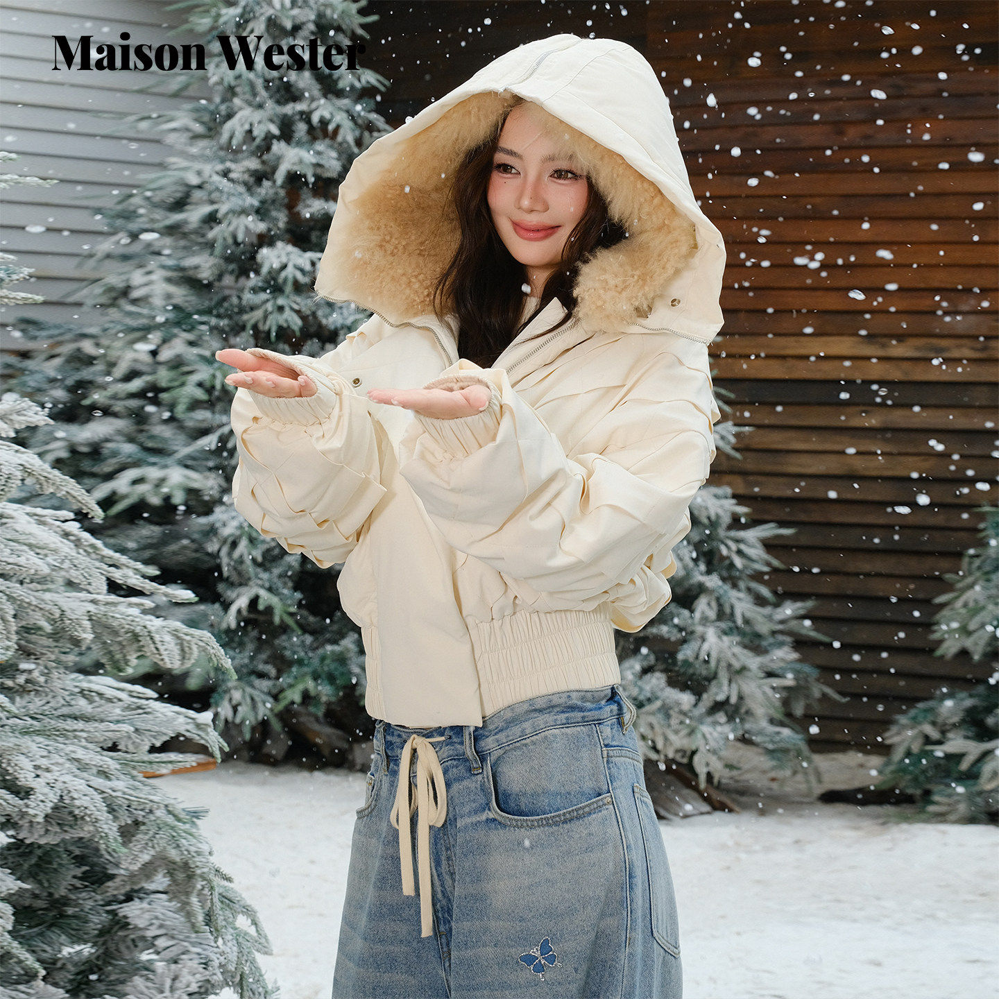 Maison Wester新品高级感米白披肩外套破棕毛领菱格纹短版羽绒衣