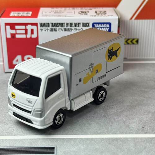 TOMY多美卡红白盒48号合金车模型