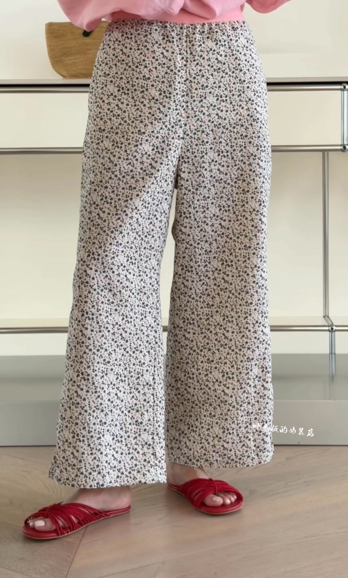 T297粉色松紧腰花裤 诗歌兰女装2026夏款气质米色麻料清新碎花裤