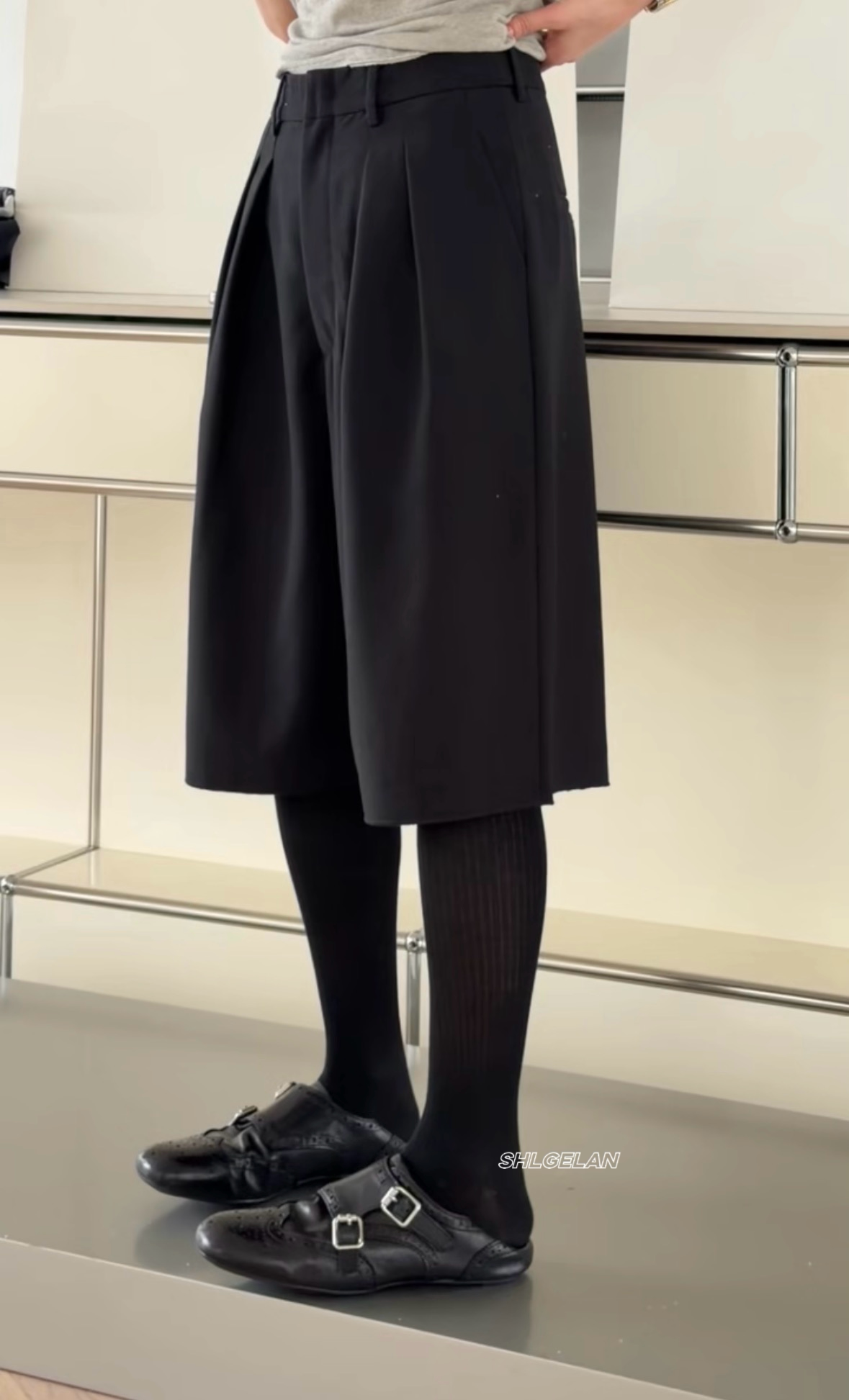 C52194金链短裤 诗歌兰女装2026春款气质黑色高腰显瘦西裤女中裤