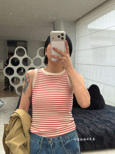 Z7112条纹背心 诗歌兰欧货女装2026夏款 气质红色弹力圆领背心女