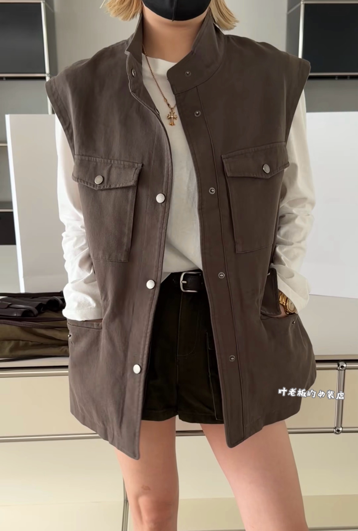 P68542工装马甲 诗歌兰欧货女装26秋款 时尚气质咖色牛仔马夹外套