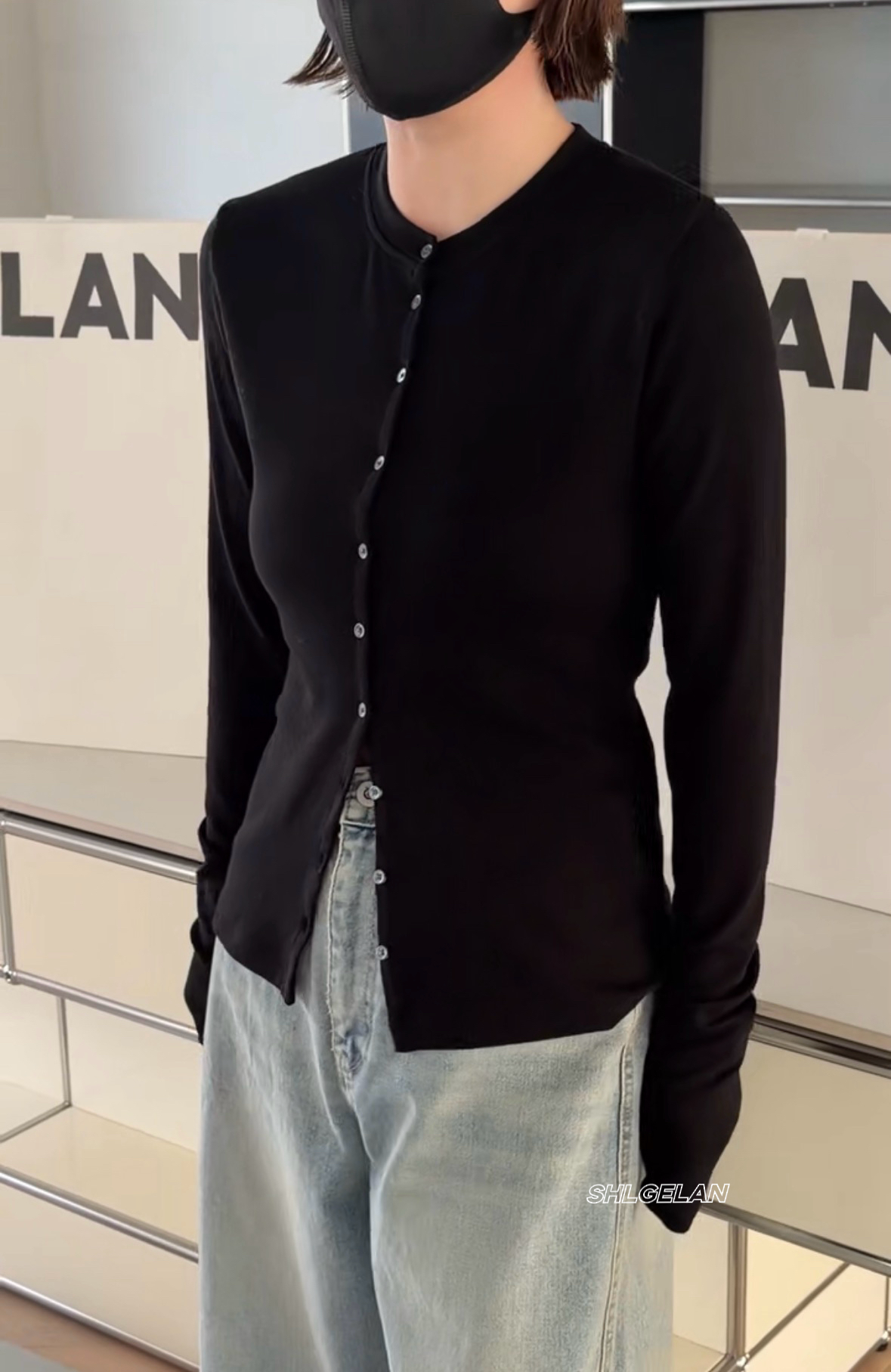 H12397诗歌兰韩货女装2026春款 百搭显瘦黑色圆领纽扣开衫T恤女,女装/女士精品,T恤,淘宝优惠券,粉丝福利购,淘宝优惠卷