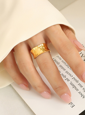 欧美ins网红潮流18k不锈钢凹凸不平手工锤纹戒指开口设计感指环女