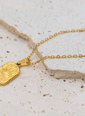 精致简约复古高级感锁骨链钛钢