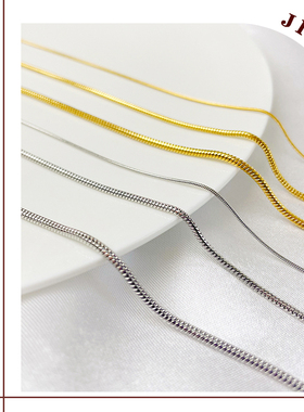 欧美轻奢叠戴金色钛钢蛇骨链项链