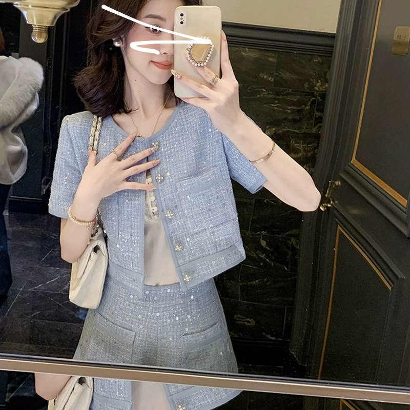 高级感名媛气质小香风亮片套装女秋季圆领短袖上衣短裤时尚两件套