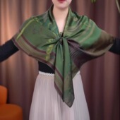高级感墨绿防晒披肩薄款 丝巾妈妈新款 春秋洋气时尚 围巾大方巾110