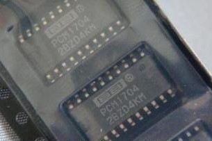 PCM1704U  PCM1704  SOP20  5.2MM
