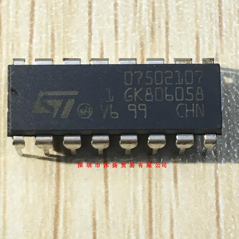 全新原装正品 ST6200CB1/MRE 丝印07502107 DIP 一个起 盗图必究