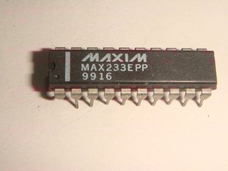 MAX233EPP DIP20多通道RS-232驱动器/接收器质优价廉 原装正品