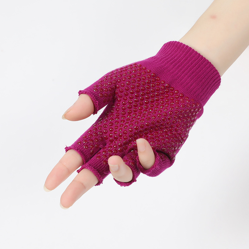 点胶防滑瑜伽手套半指露指吸汗