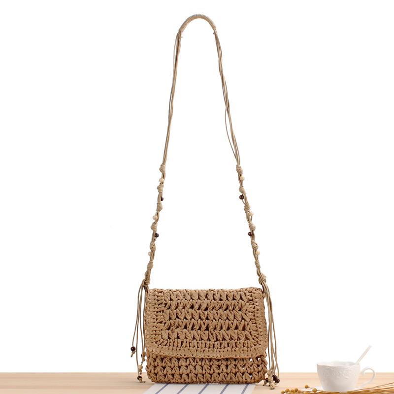 新款文艺范韩版时尚度假小包翻盖斜挎草编包扇面花编织包
