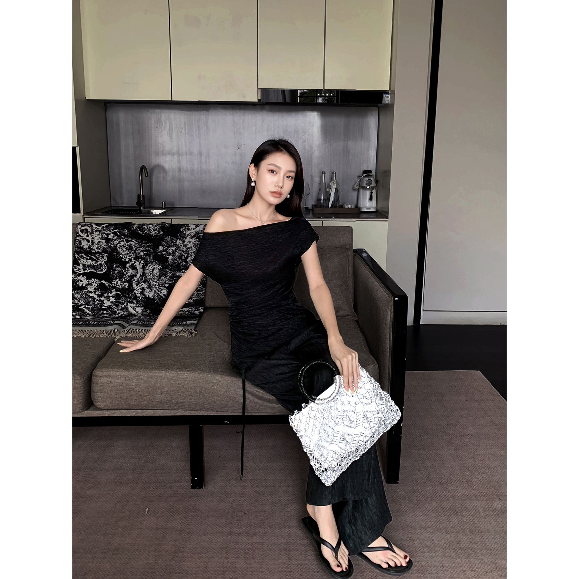 GEMQI 黑色肌理套装女夏日ootd穿搭一整套一字领T恤+阔腿裤两件套