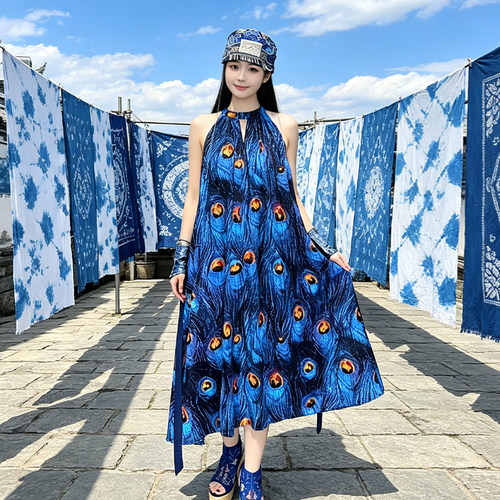 杨丽萍官方蓝孔雀印花挂脖连衣裙