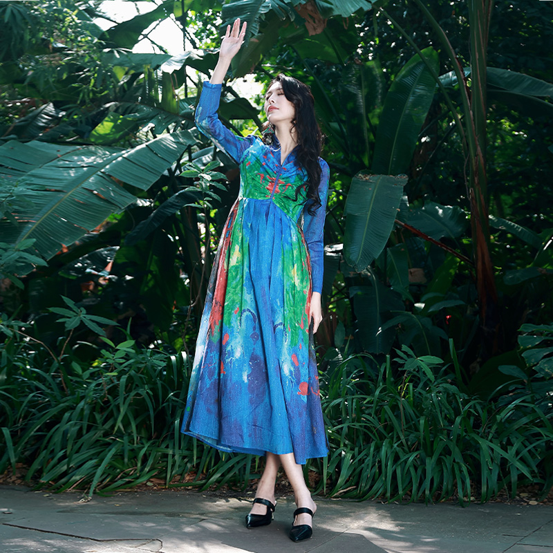 杨丽萍设计民族风春季连衣裙