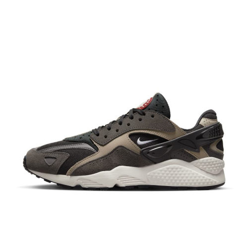 Nike黑棕色低帮跑步鞋
