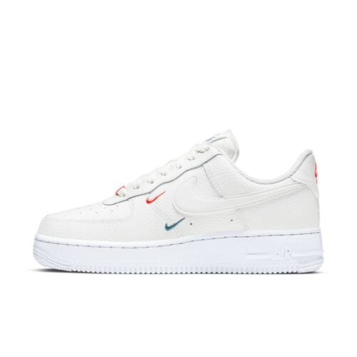 Nike运动休闲低帮板鞋