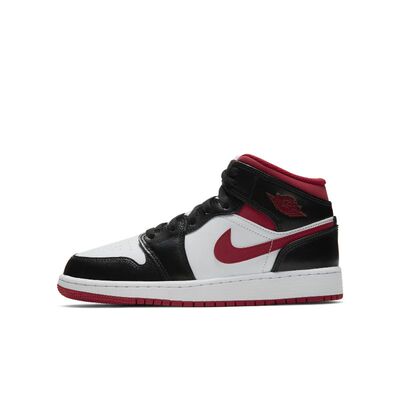 AJ1白黑红酒红脚趾中帮篮球鞋