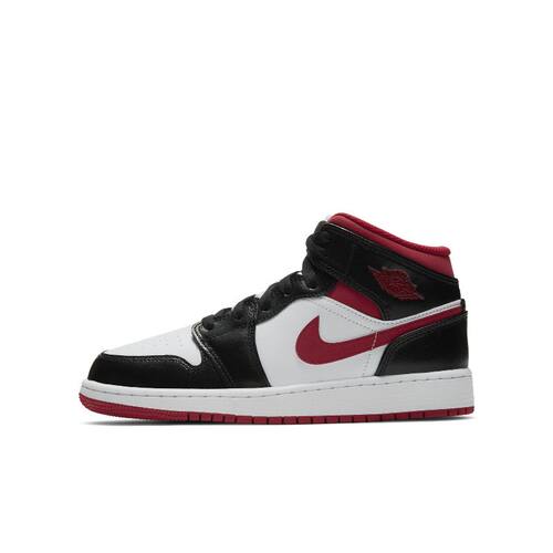 AJ1白黑红酒红脚趾中帮篮球鞋